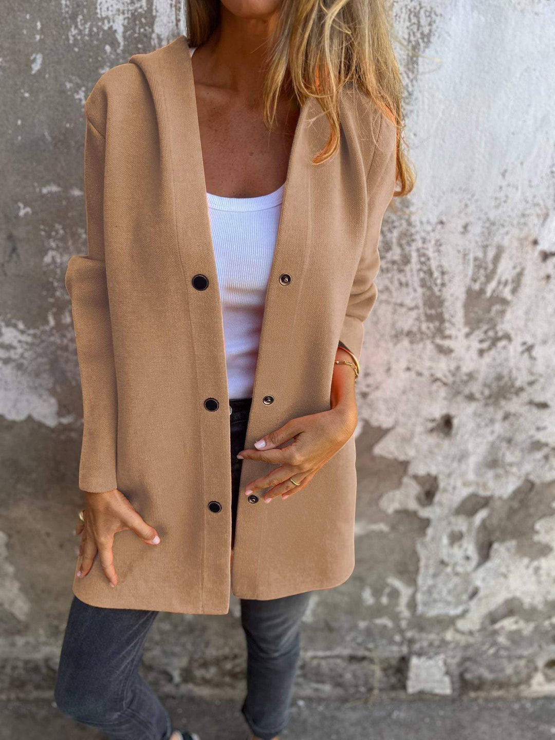 Adriana - Cardigan à boutons et capuche