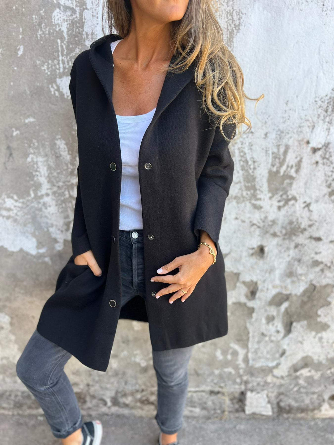 Adriana - Cardigan à boutons et capuche