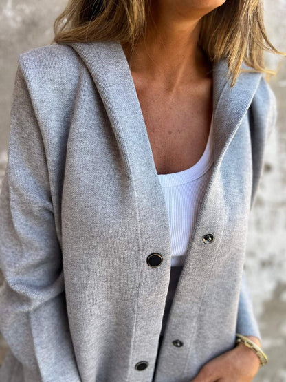 Adriana - Cardigan à boutons et capuche